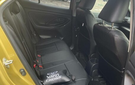 Toyota Yaris Cross, 2021 год, 1 930 000 рублей, 11 фотография