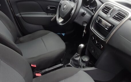 Renault Sandero II рестайлинг, 2015 год, 430 000 рублей, 7 фотография