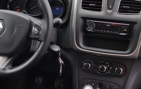 Renault Sandero II рестайлинг, 2015 год, 430 000 рублей, 9 фотография