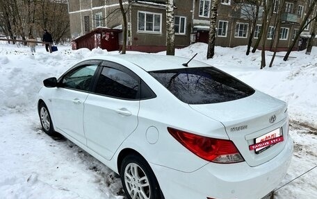 Hyundai Solaris II рестайлинг, 2013 год, 860 000 рублей, 8 фотография