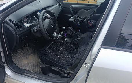 Renault Laguna III рестайлинг, 2009 год, 550 000 рублей, 3 фотография