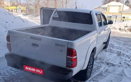 Toyota Hilux VII, 2014 год, 2 600 000 рублей, 3 фотография