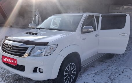 Toyota Hilux VII, 2014 год, 2 600 000 рублей, 2 фотография