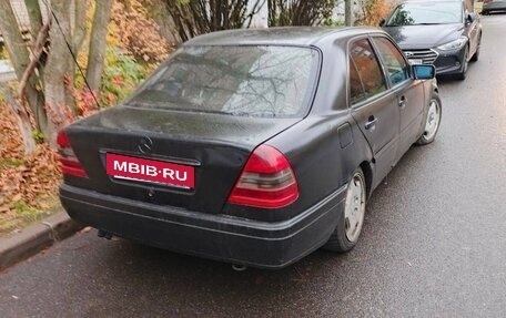 Mercedes-Benz C-Класс, 1995 год, 80 000 рублей, 2 фотография