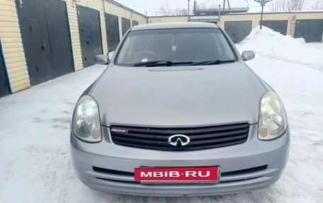 Nissan Skyline, 2003 год, 600 000 рублей, 3 фотография