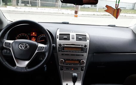 Toyota Avensis III рестайлинг, 2010 год, 1 050 000 рублей, 3 фотография