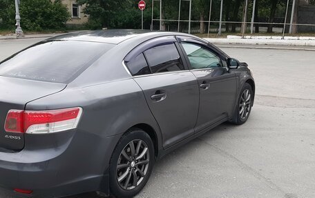 Toyota Avensis III рестайлинг, 2010 год, 1 050 000 рублей, 5 фотография