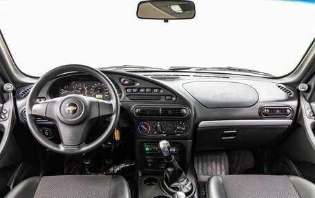 Chevrolet Niva I рестайлинг, 2016 год, 958 000 рублей, 13 фотография