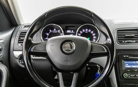 Skoda Yeti I рестайлинг, 2014 год, 1 198 000 рублей, 16 фотография