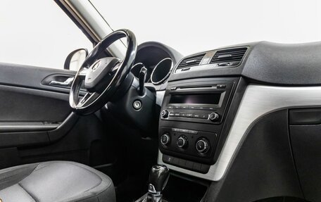 Skoda Yeti I рестайлинг, 2014 год, 1 198 000 рублей, 34 фотография