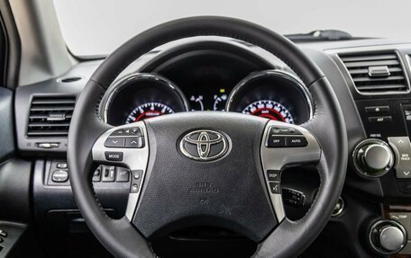 Toyota Highlander III, 2011 год, 2 198 000 рублей, 12 фотография