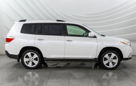 Toyota Highlander III, 2011 год, 2 198 000 рублей, 6 фотография