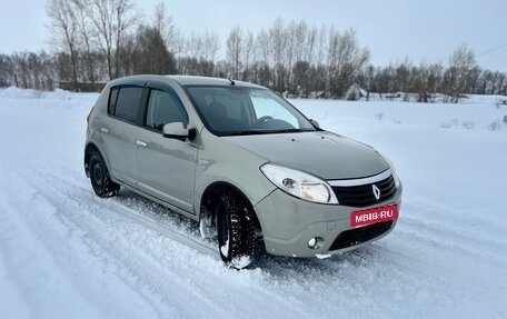 Renault Sandero I, 2013 год, 480 000 рублей, 1 фотография