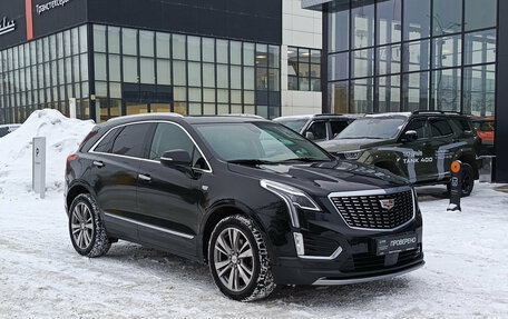 Cadillac XT5 I рестайлинг, 2021 год, 2 650 000 рублей, 3 фотография