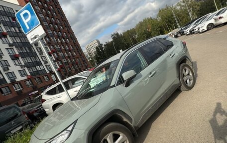 Toyota RAV4, 2020 год, 2 950 000 рублей, 2 фотография