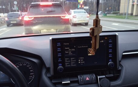 Toyota RAV4, 2020 год, 2 950 000 рублей, 5 фотография