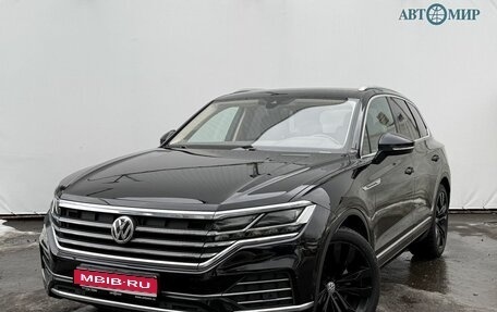 Volkswagen Touareg III, 2019 год, 4 630 000 рублей, 1 фотография