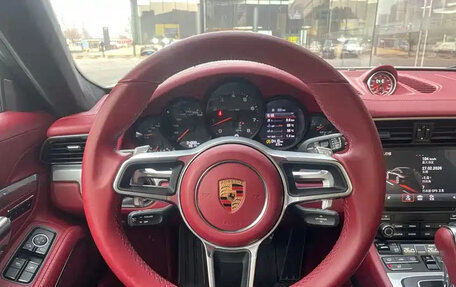 Porsche 911, 2018 год, 13 400 000 рублей, 9 фотография