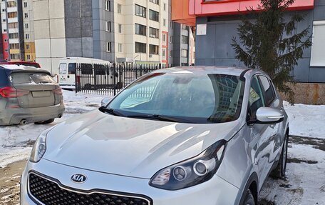 KIA Sportage IV рестайлинг, 2017 год, 1 930 000 рублей, 3 фотография