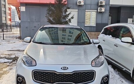KIA Sportage IV рестайлинг, 2017 год, 1 930 000 рублей, 2 фотография