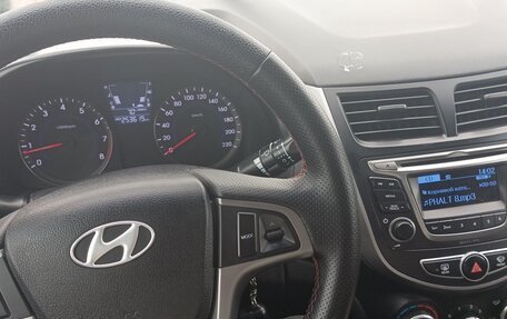 Hyundai Solaris II рестайлинг, 2014 год, 450 000 рублей, 5 фотография