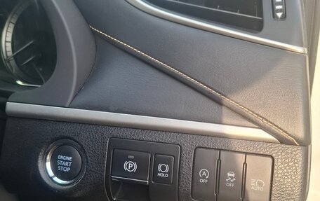 Toyota Harrier, 2020 год, 2 970 000 рублей, 14 фотография