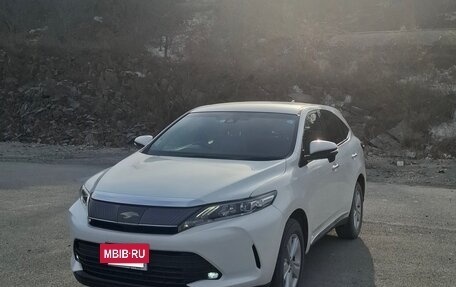 Toyota Harrier, 2020 год, 2 970 000 рублей, 2 фотография