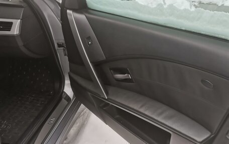 BMW 5 серия, 2005 год, 900 000 рублей, 8 фотография