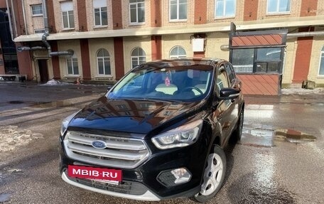 Ford Kuga III, 2019 год, 1 900 000 рублей, 3 фотография