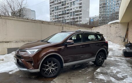 Toyota RAV4, 2016 год, 2 500 000 рублей, 2 фотография