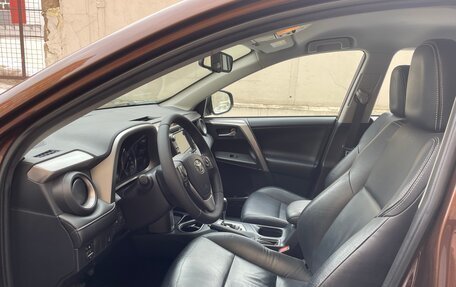 Toyota RAV4, 2016 год, 2 500 000 рублей, 7 фотография