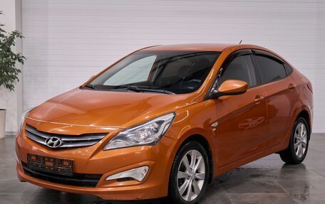 Hyundai Solaris II рестайлинг, 2015 год, 980 000 рублей, 3 фотография