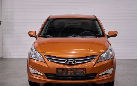 Hyundai Solaris II рестайлинг, 2015 год, 980 000 рублей, 2 фотография