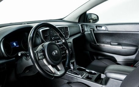 KIA Sportage IV рестайлинг, 2020 год, 2 320 000 рублей, 5 фотография