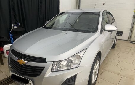 Chevrolet Cruze II, 2013 год, 570 000 рублей, 3 фотография