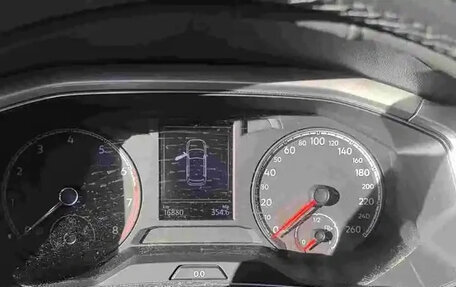 Volkswagen T-Roc I, 2022 год, 1 895 000 рублей, 7 фотография