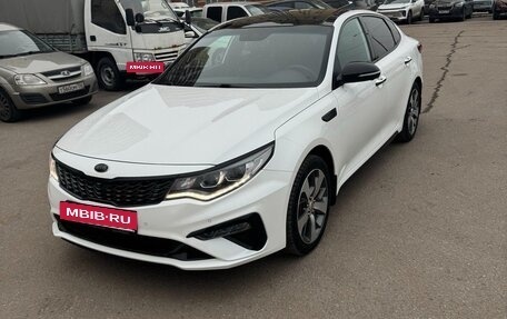 KIA Optima IV, 2018 год, 1 900 000 рублей, 4 фотография