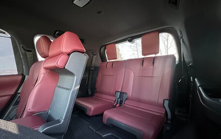 Lexus LX, 2023 год, 16 500 000 рублей, 20 фотография