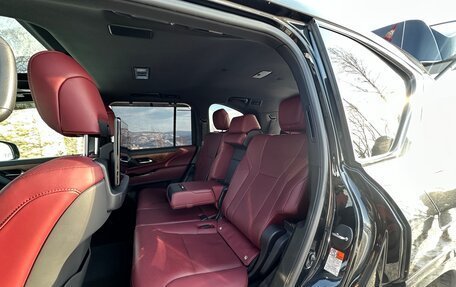 Lexus LX, 2023 год, 16 500 000 рублей, 19 фотография