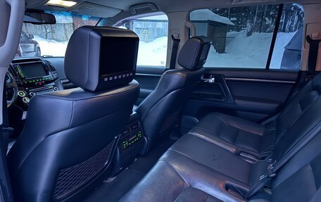 Toyota Land Cruiser 200, 2014 год, 3 450 000 рублей, 19 фотография