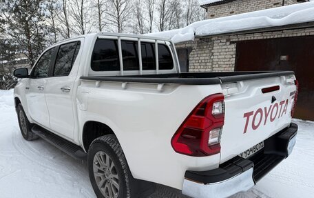 Toyota Hilux VIII, 2021 год, 4 490 000 рублей, 10 фотография
