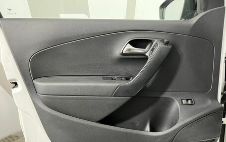 Volkswagen Polo VI (EU Market), 2015 год, 814 000 рублей, 8 фотография