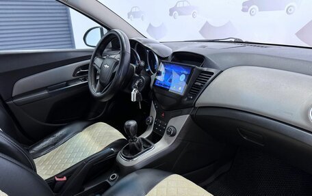 Chevrolet Cruze II, 2011 год, 745 000 рублей, 13 фотография