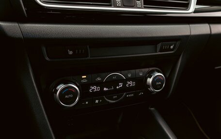 Mazda 3, 2017 год, 1 325 000 рублей, 15 фотография