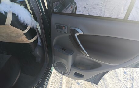 Toyota RAV4, 2000 год, 950 000 рублей, 17 фотография