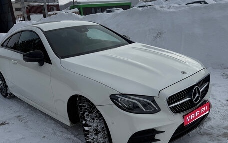 Mercedes-Benz E-Класс, 2018 год, 3 550 000 рублей, 1 фотография