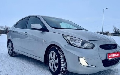 Hyundai Solaris II рестайлинг, 2012 год, 700 000 рублей, 1 фотография