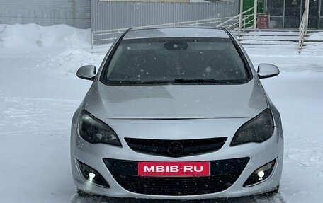 Opel Astra J, 2012 год, 600 000 рублей, 1 фотография