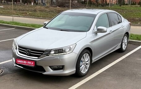 Honda Accord IX рестайлинг, 2013 год, 1 375 000 рублей, 1 фотография