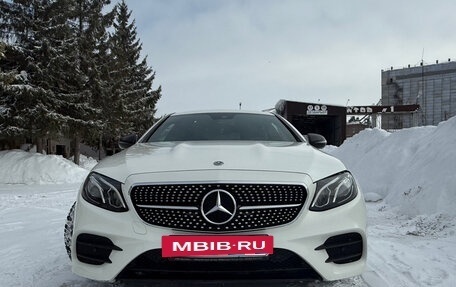 Mercedes-Benz E-Класс, 2018 год, 3 550 000 рублей, 3 фотография